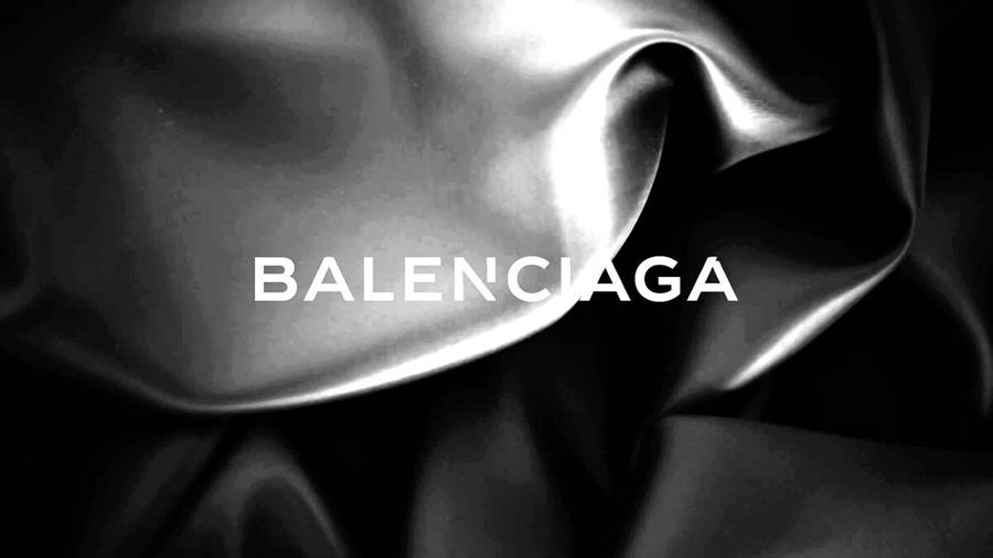 Мода вне времени: иконические аксессуары Balenciaga