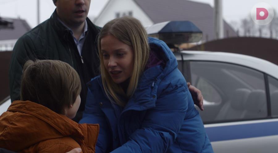 Читать краткое описание всех 4 серий сериала За финишной чертой 2025 года на канале Домашний