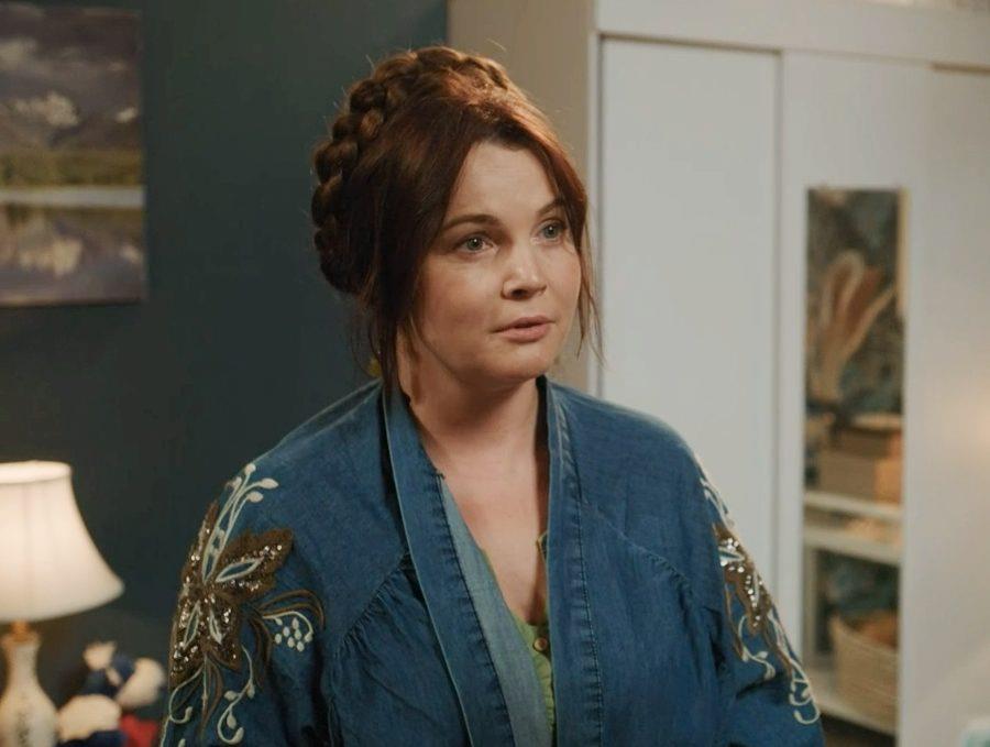 Читать краткое описание всех 16 серий фильма Анна медиум (4 сезон) 2025 года на канале Россия