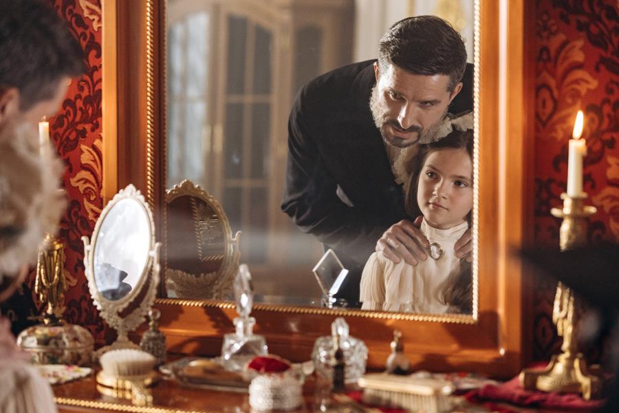 Читать краткое содержание всех 16 серий сериала Анна медиум (4 сезон) 2025 года на канале Россия