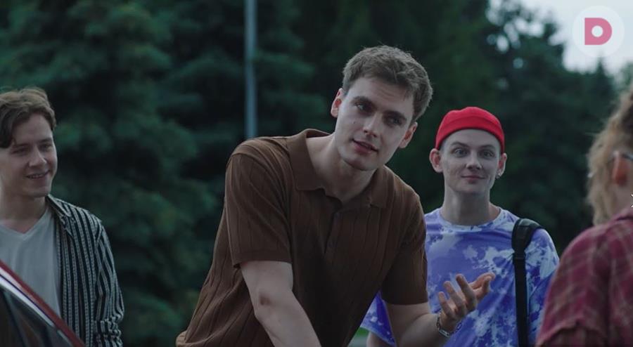 Читать краткое описание концовки сериала Моя рыжая чудачка 2025 на канале Домашний