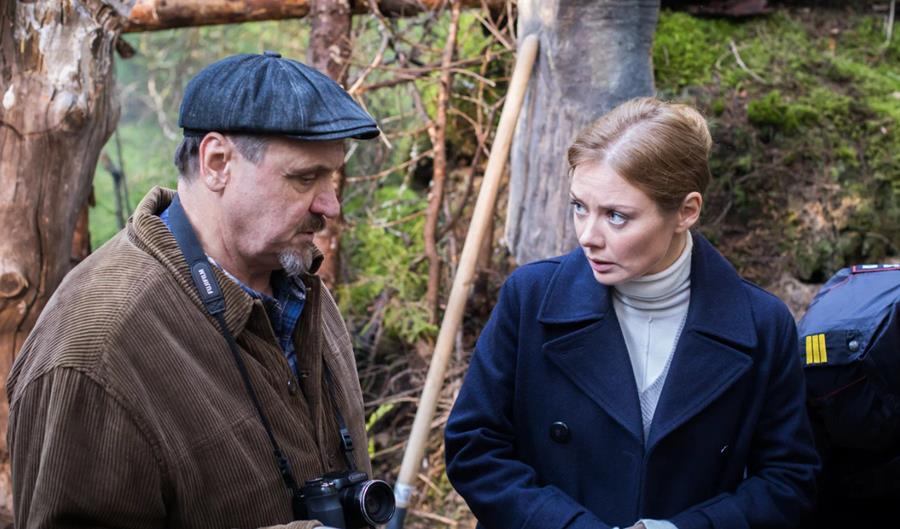Содержание серий сериала «Здесь все свои» (2025)