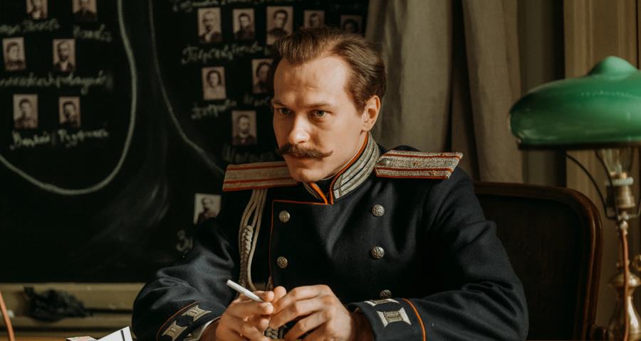 Содержание серий сериала «Хроники русской революции» (2025)