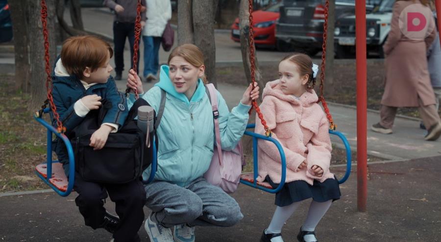 Читать краткое описание всех 4 серий сериала Ведь мы семья 2025 года на канале Домашний