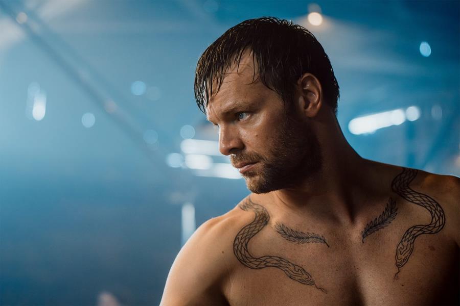 Читать краткое описание всех 10 серий фильма Константинополь 2025 года на канале НТВ