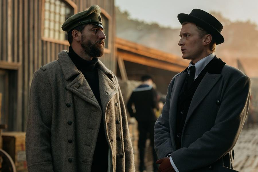 Читать краткое описание сюжета всех 10 серий сериала Константинополь 2025 года на канале НТВ