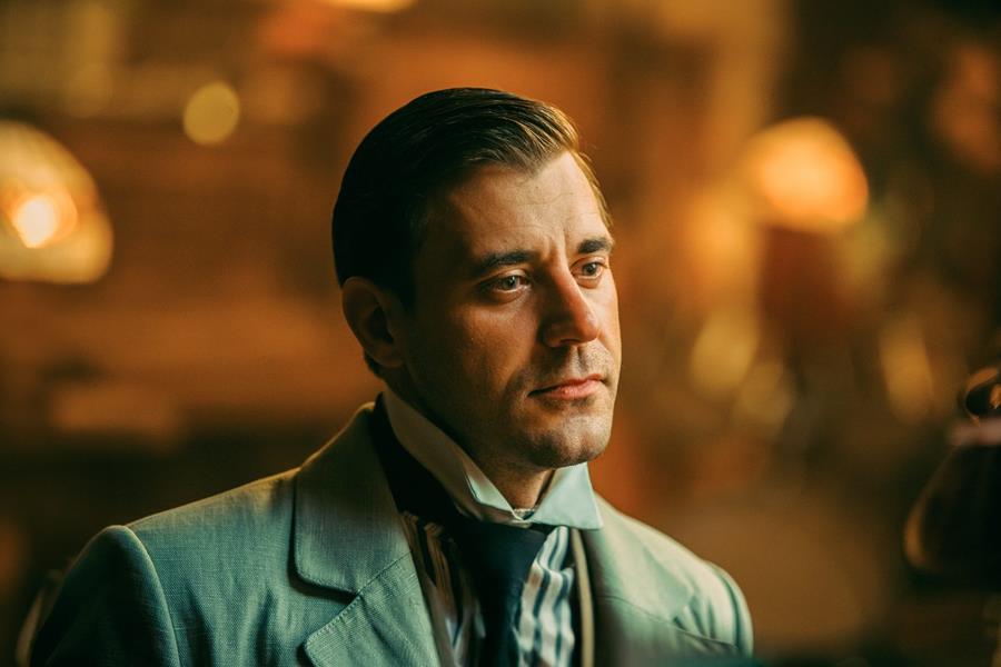 Читать краткое содержание сюжета всех 10 серий сериала Константинополь 2025 года на канале НТВ