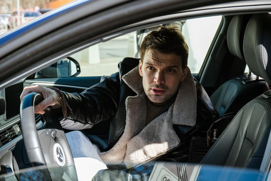 Читать краткое описание концовки сериала Узы прошлого 2025 года на канале Россия