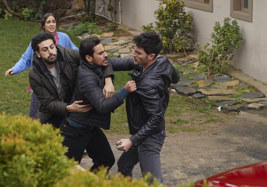 Читать краткое содержание всех серий и концовки турецкого сериала Я так долго ждал тебя 2025 года на канале Домашний