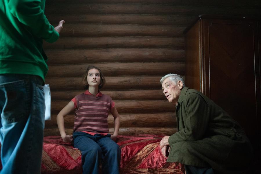 Читать краткое содержание всез 8 серий фильма Враг у ворот 2025 года на Первом канале