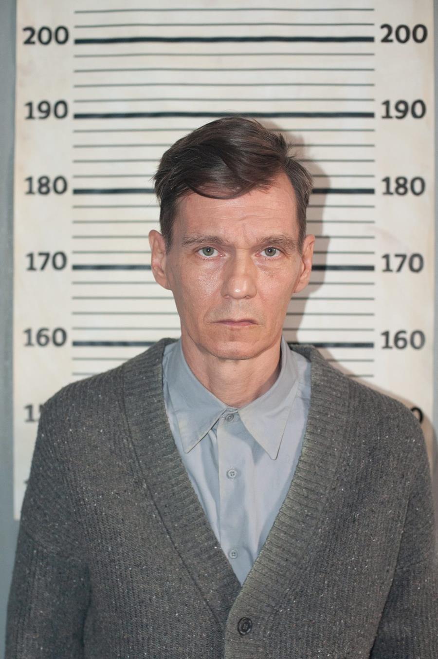 Читать краткое описание всех 8 серий сериала Враг у ворот 2025 года на Первом канале