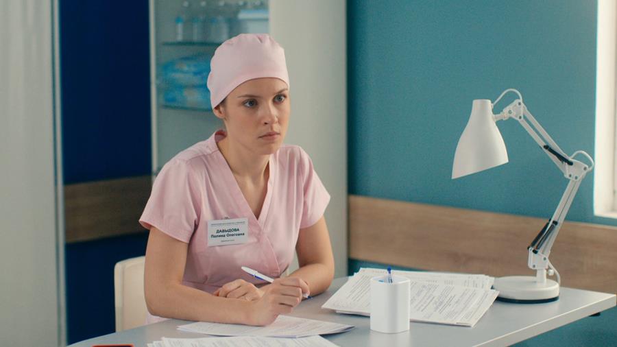 Читать краткое описание содержания всех 20 серий сериала Акушер (2 сезон) 2025 года на канале НТВ