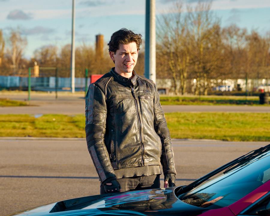 Финальная серия фильма Акушер (2 сезон) 2025 года на канале НТВ