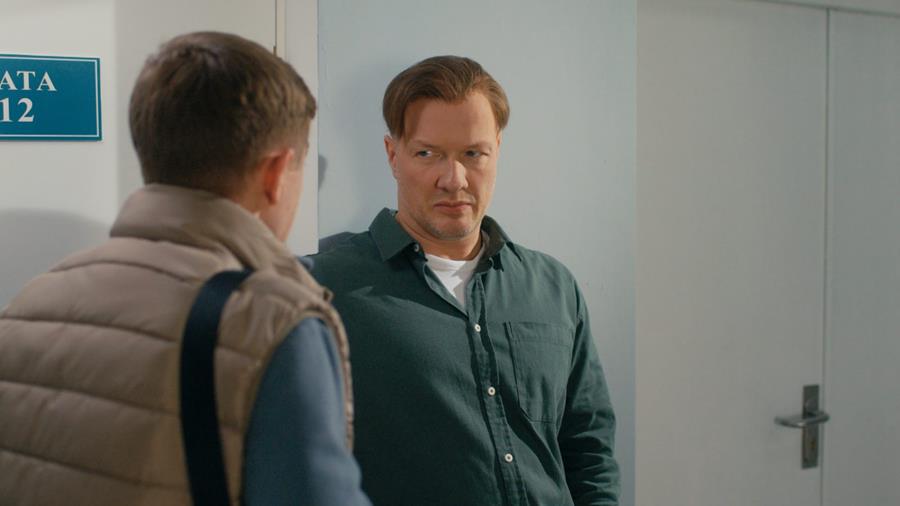 Читать краткое описание всех 20 серий фильма Акушер (2 сезон) 2025 года на канале НТВ