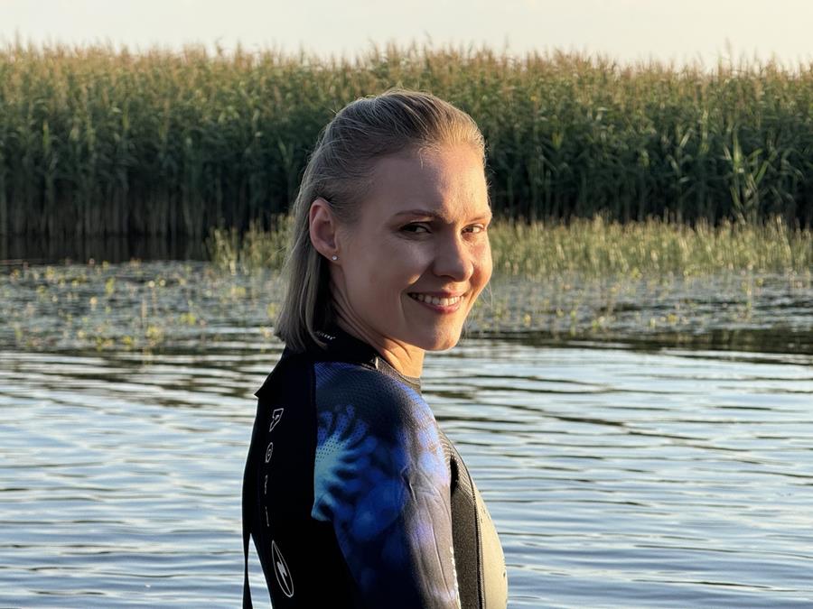 Читать краткое содержание всех 4 серий и концовки сериала Синий камень 2025 года на канале Россия 1