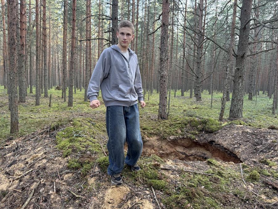 Читать краткое описание всех 4 серий сериала Синий камень 2025 года на канале Россия 1