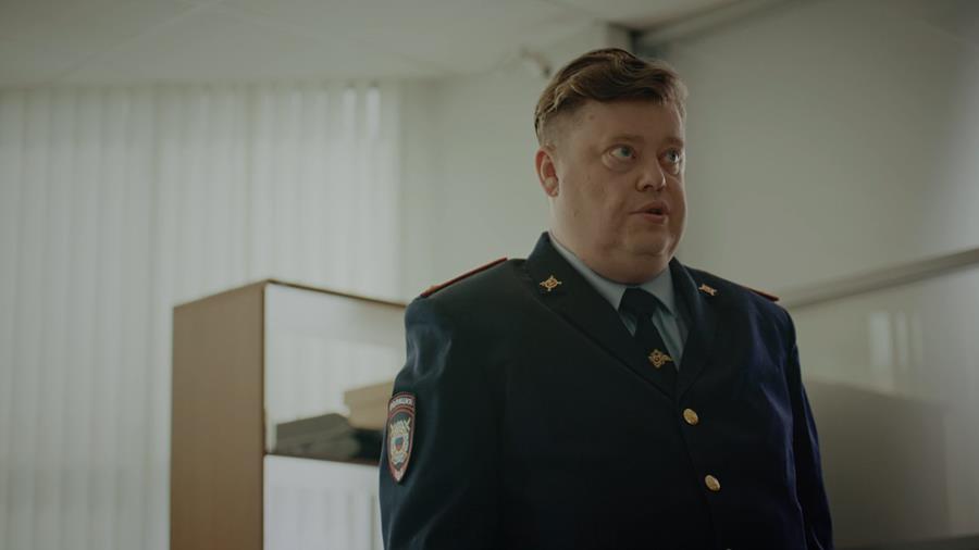 Читать краткое описание концовки фильма Тайный советник 2025 года на НТВ