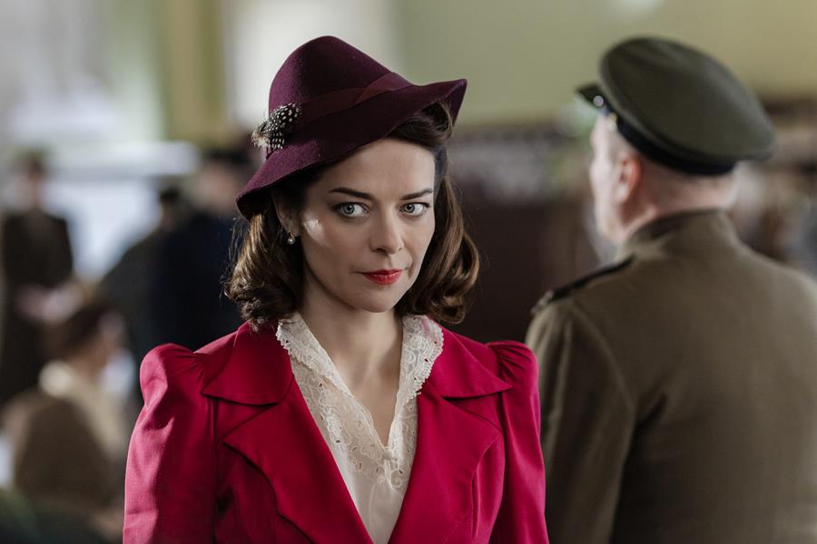 Кадры из второго сезона сериала «Художник» на «России 1»