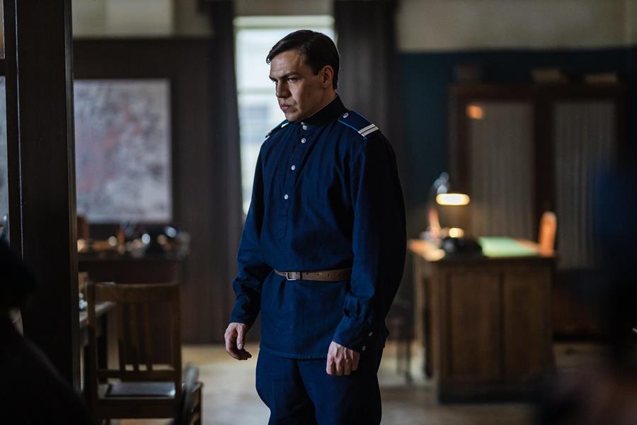 Исторический криминальный сериал «Художник-2» — кадр из фильма
